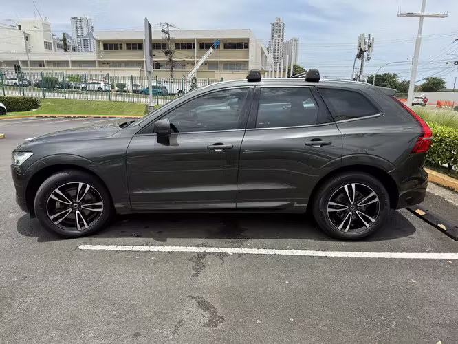 Volvo XC60 T5 2018 | 46,650 km | Agencia | Nunca Chocado