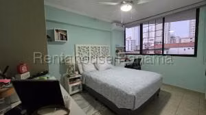 Apartamento remodelado en venta frente a Parque Omar, Porto Vita VIK-27-769