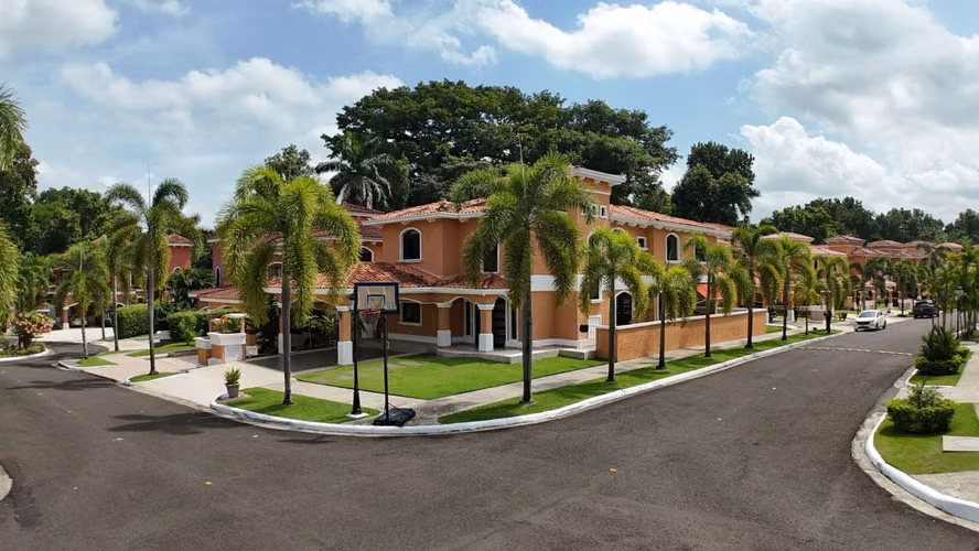 Venta de Casa en Clayton Village, Clayton - Imagen 3