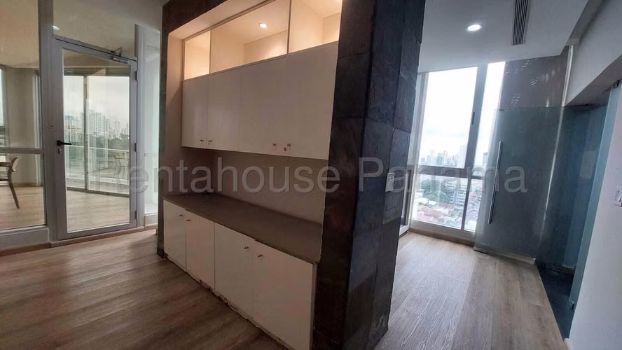Venta de Oficina en San Francisco Solo Cliente Directo MC
