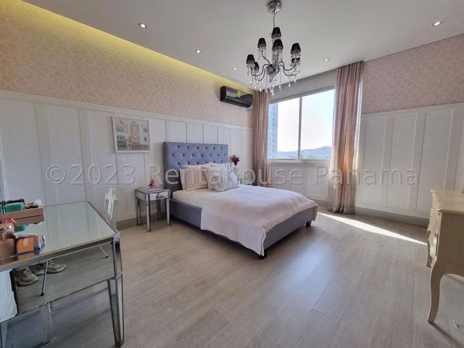 Venta de Apartamento en La Cresta Ph Torre Imperial Solo Cliente Directo MC