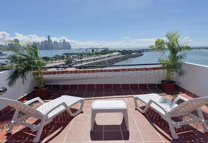 Venta de Apartamento en Casco Antiguo Ph Casa Malecon NS