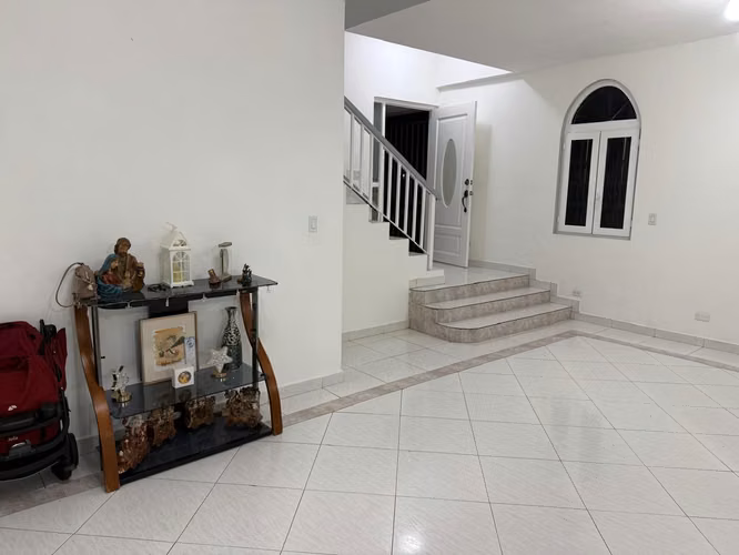 NC137 SE VENDE AMPLIA  Y ESPECTACULAR CASA EN ALTOS DE PANAMA - Imagen 9