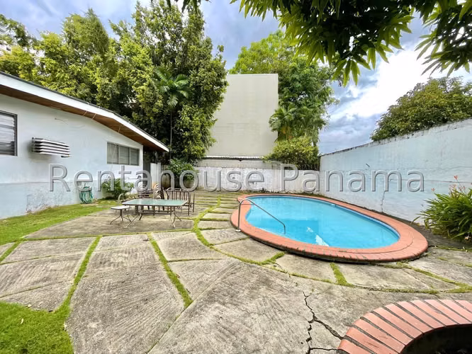 VENDO Casa en San Francisco Comercial o Residencial. 720m2