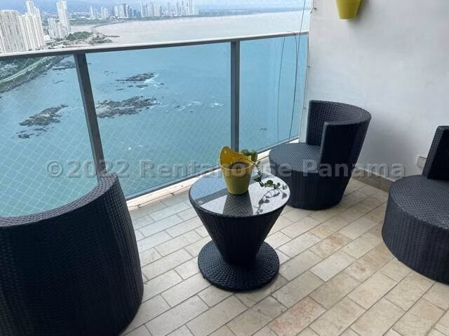 Venta de Apartamento en Punta Pacifica