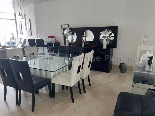 Venta de Apartamento en Punta Pacifica