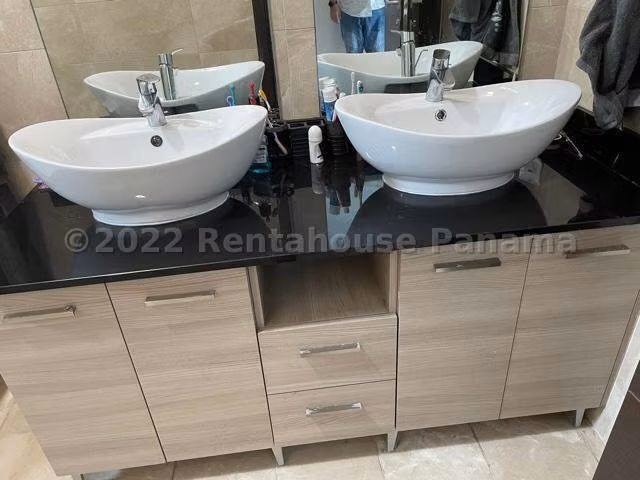 Venta de Apartamento en Punta Pacifica