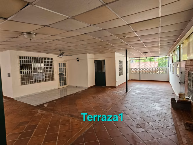 C2598 SE VENDE AMPLIA CASA EN VILLA LUCRE POR DEBAJO DEL AVALUO - Imagen 10