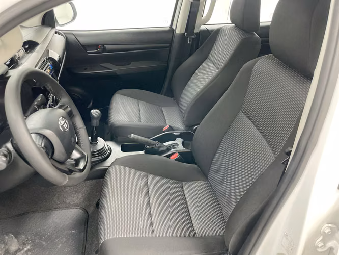 TOYOTA HILUX - 2025 - PPHX - Automarket - Imagen 5