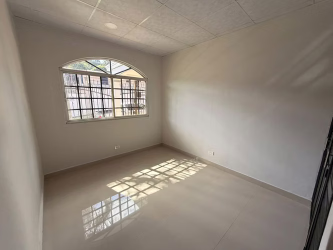 NC120 Se vende amplia y cómoda casa ubicada en Villa Zaita - Imagen 12