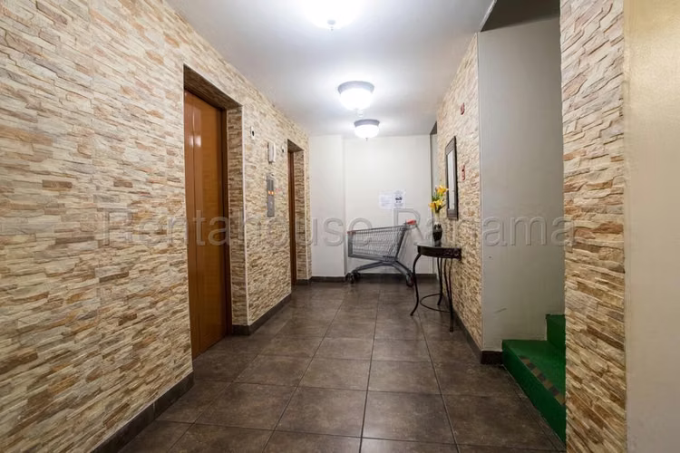 J2281GRR Alquiler de Apartamento en Via España 