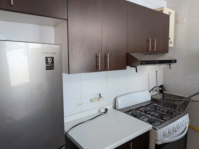 Apartamento Alquiler 2 Recámaras 2 Baños 1 Estac. Linea Blanca. 1.000$ VL - Imagen 4
