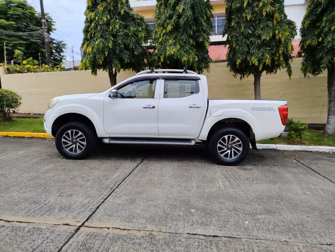 NISSAN NP MANUAL 4X4 NEGOCIABLE  - Imagen 9