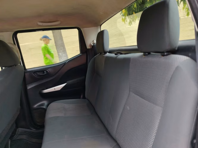 NISSAN NP MANUAL 4X4 NEGOCIABLE  - Imagen 6