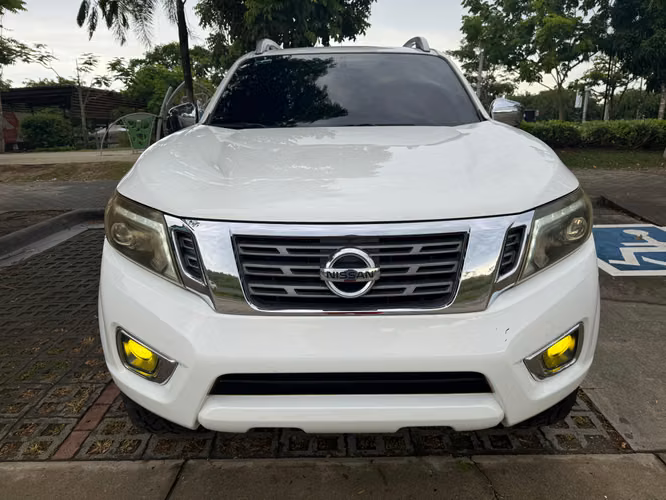 Nissan Frontier NP300 XE 2017 - Imagen 2