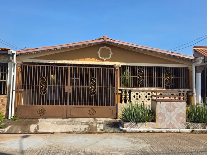 CASA EN VENTA | LA RIVIERA, DON BOSCO - FS