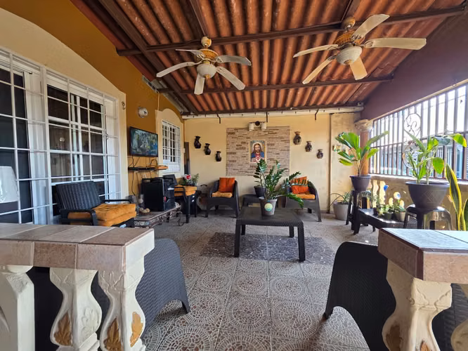 CASA EN VENTA | LA RIVIERA, DON BOSCO - FS - Imagen 2