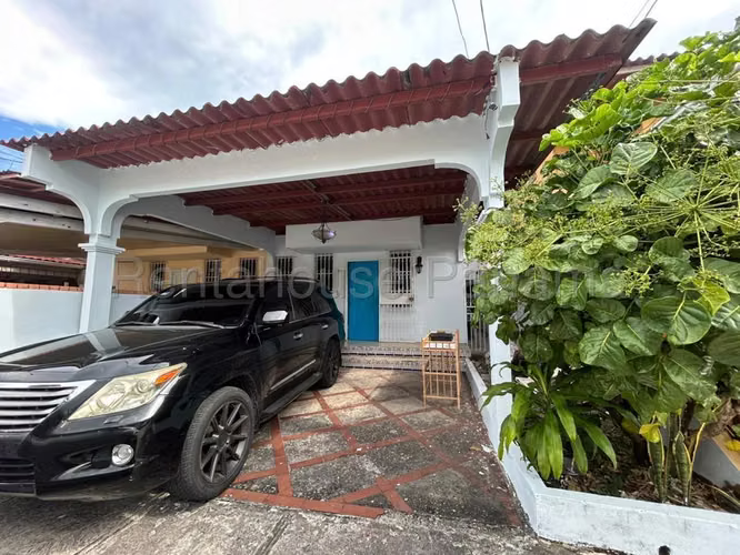 ALQUILER CASA CONDADO DEL REY 27ML713