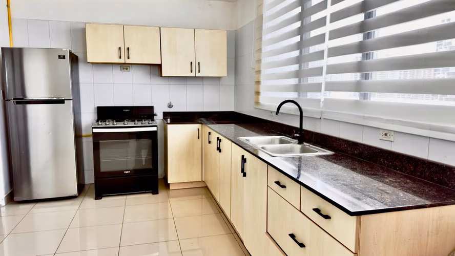 ! Apartamento en San Francisco I con balcón y vista al mar - Imagen 11