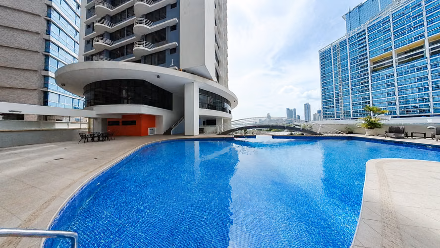 Apartamento en Venta en Avenida Balboa Los Delfines 24YCG7944