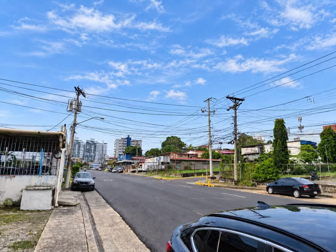 Venta de Terreno en Vía Fernández de Córdoba, 1,291 m² - Imagen 9