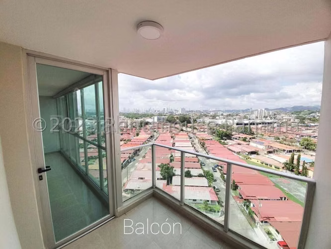 J2246GRR Alquiler de Apartamento en Chanis  - Imagen 2