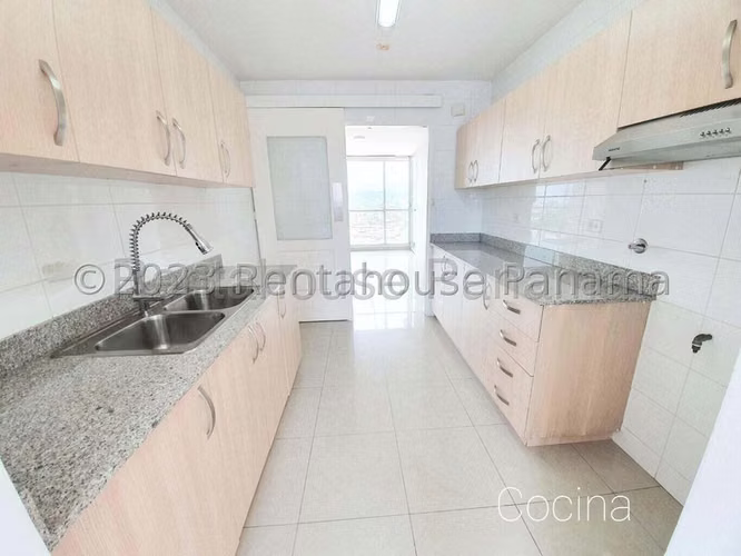 J2246GRR Alquiler de Apartamento en Chanis  - Imagen 6