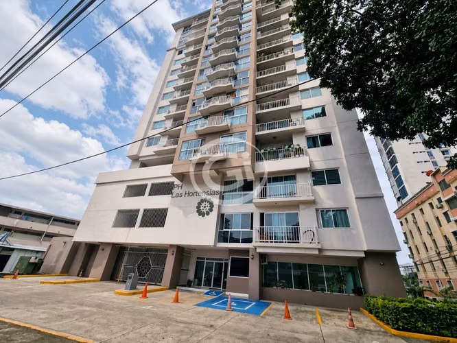 Venta Amplio Apartamento de 3 Habitaciones en Carrasquilla Las Hortensias