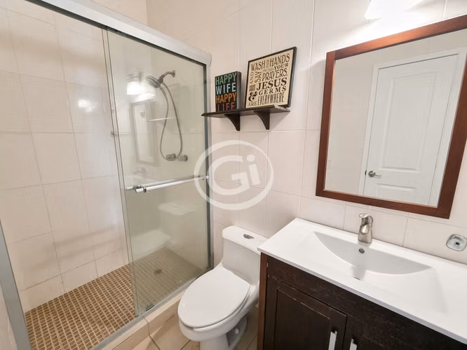 Venta Amplio Apartamento de 3 Habitaciones en Carrasquilla Las Hortensias