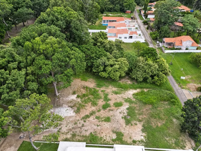 Venta de Terreno en Coronado, Club de Golf, 1,521m² - Imagen 2