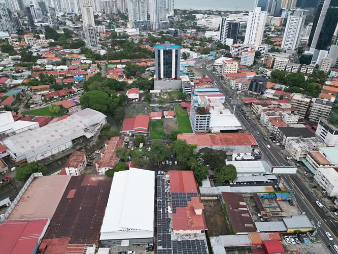 Venta de Terreno en Vía Brasil, 1,592 m² - Imagen 9