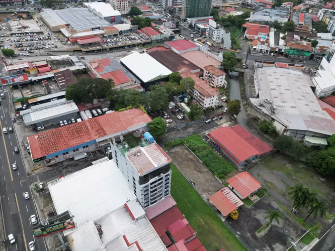 Venta de Terreno en Vía Brasil, 1,592 m² - Imagen 6