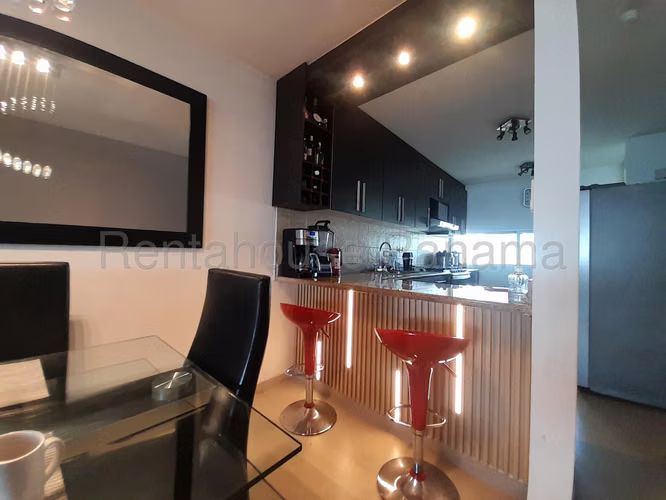 SE ALQUILA APARTAMENTO EN SAN FRANCISCO LA27-2247