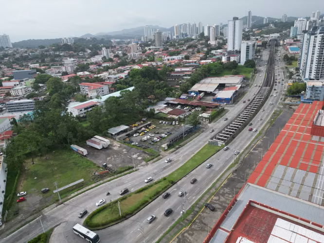 Venta de Terreno Comercial en Vía Transístmica, 14,129 m² - Imagen 5