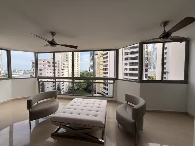 Se Alquila Apto Amueblado y Remodelado en Paitilla