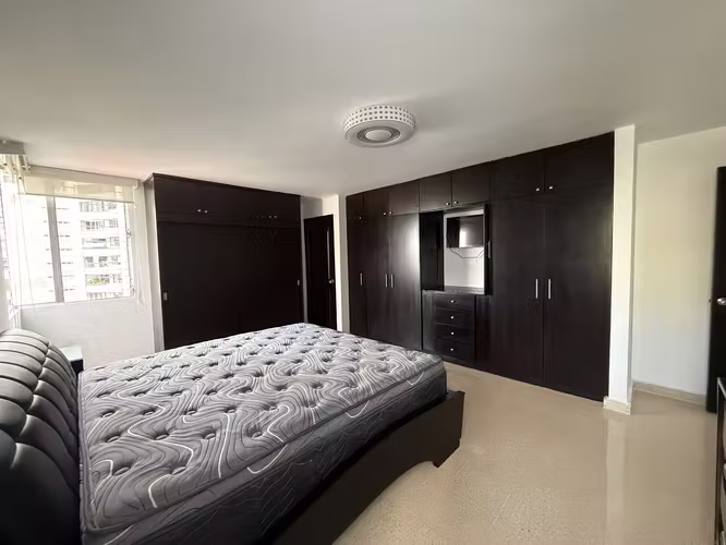 Se Alquila Apto Amueblado y Remodelado en Paitilla - Imagen 8