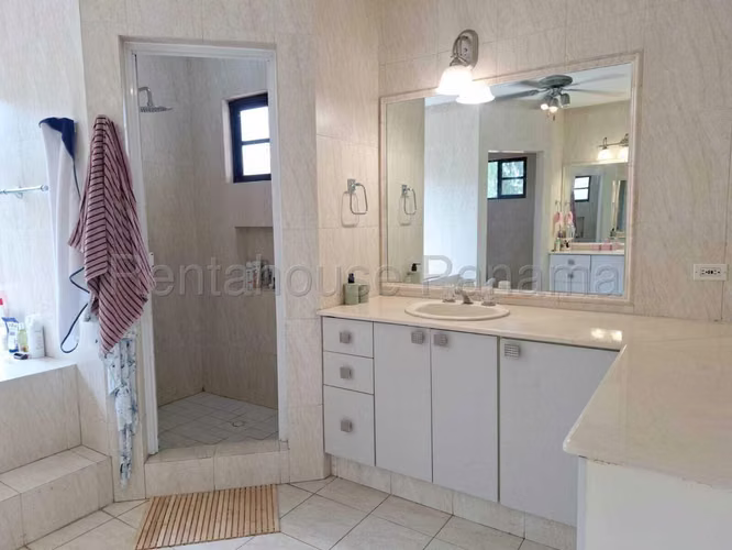 Apartamento en Venta en Costa del Este AFC 27-220
