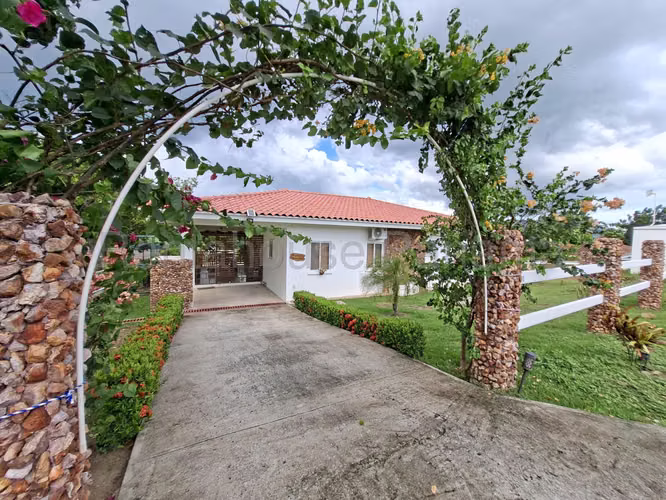 SE VENDE CASA EN CHAME CABECERA MDV27-2100