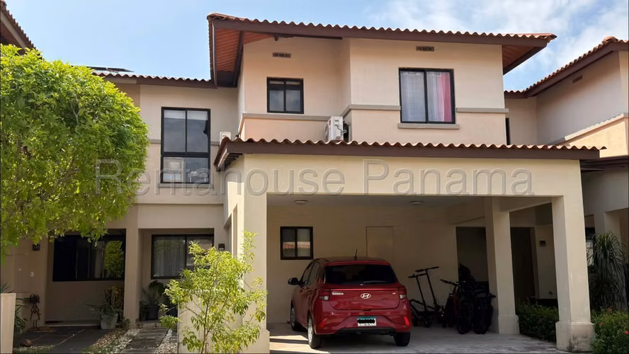 Casa en Venta en Panamá Pacífico. WOODLANDS