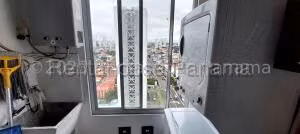 Apartamento en Alquiler en Via España PH Lefevre VIK 27-2264