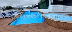 Apartamento en Alquiler en Via España PH Lefevre VIK 27-2264