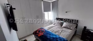 Apartamento en Alquiler en Via España PH Lefevre VIK 27-2264