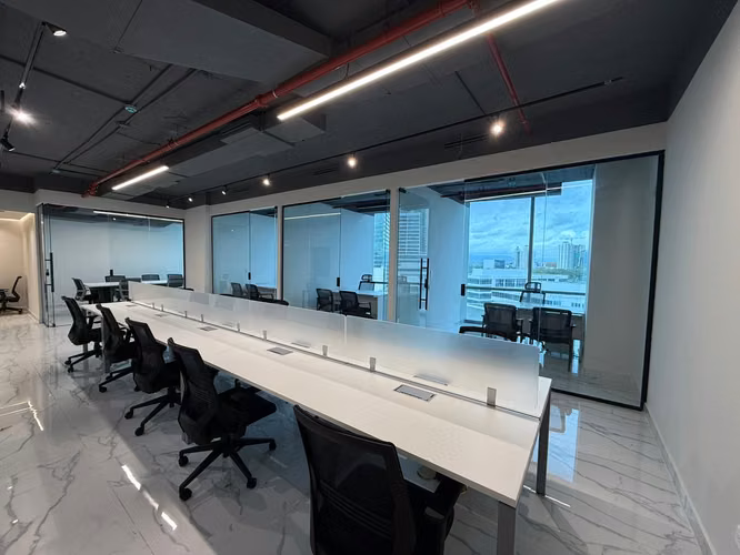 Alquiler de oficina en Costa del Este – Financial Park - Imagen 10