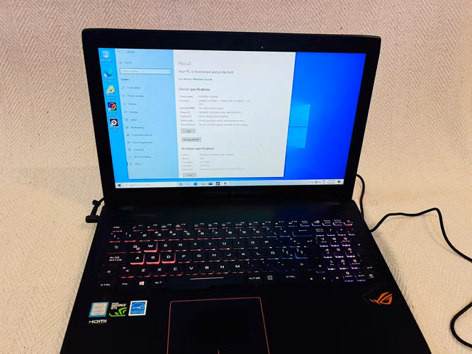 ASUS ROG Strix 15.6” | i7 + GTX 1050 4GB + 32GB RAM | OFERTA $600