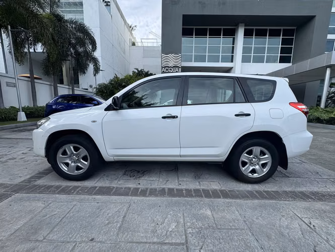 TOYOTA RAV4 2010 · 4 CIL 2.5 · AUTOMÁTICA · PANTALLA · 126 MIL KM MC007 - Imagen 8