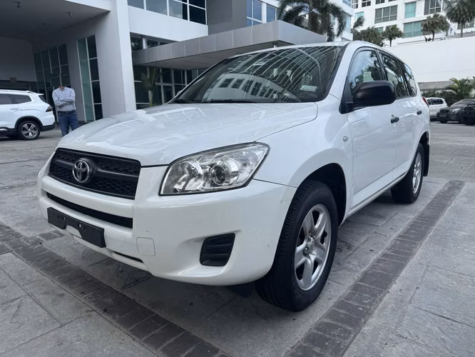 TOYOTA RAV4 2010 · 4 CIL 2.5 · AUTOMÁTICA · PANTALLA · 126 MIL KM MC007