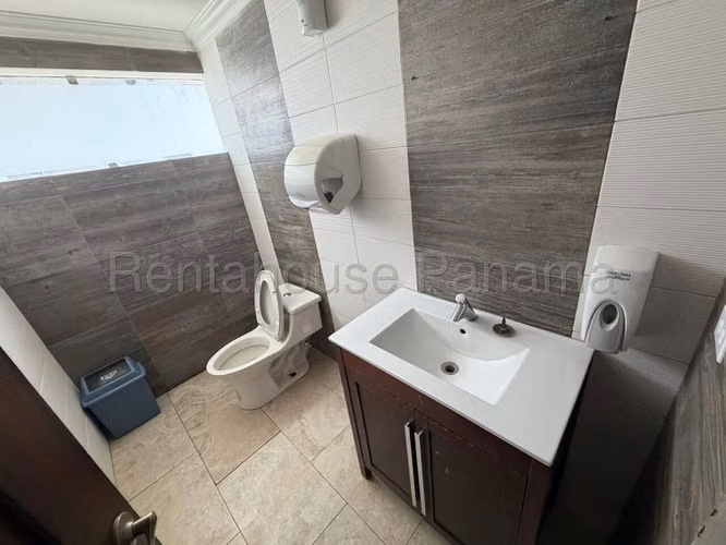 Alquiler de Espacioso Casa comercial El Cangrejo 27*2291Mfk - Imagen 5