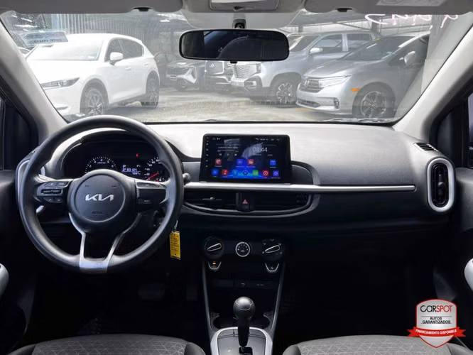 Kia Picanto 2024 Automática EF2813