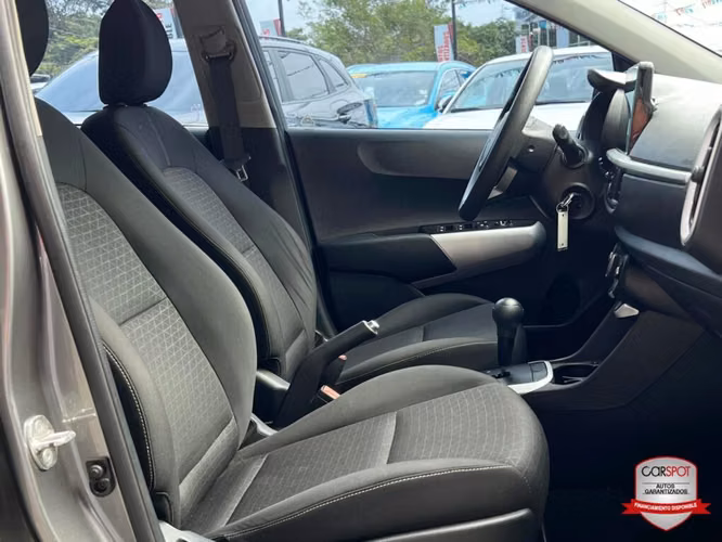 Kia Picanto 2024 Automática EF2813