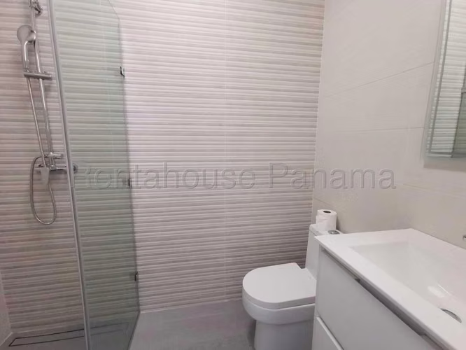 Alquiler de Apartamento Semi-amoblado en Santa Maria Ph THE IVY TOWER EC
